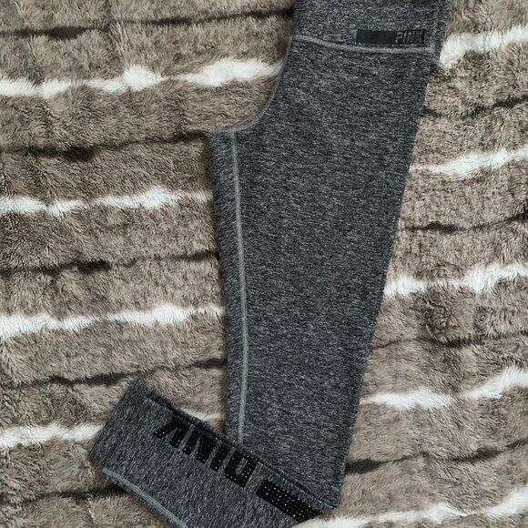 PINK Yoga Leggings - Picture 1 of 9